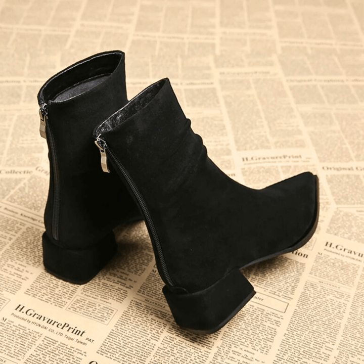 VALERIA | Chic Pointed Toe Boots